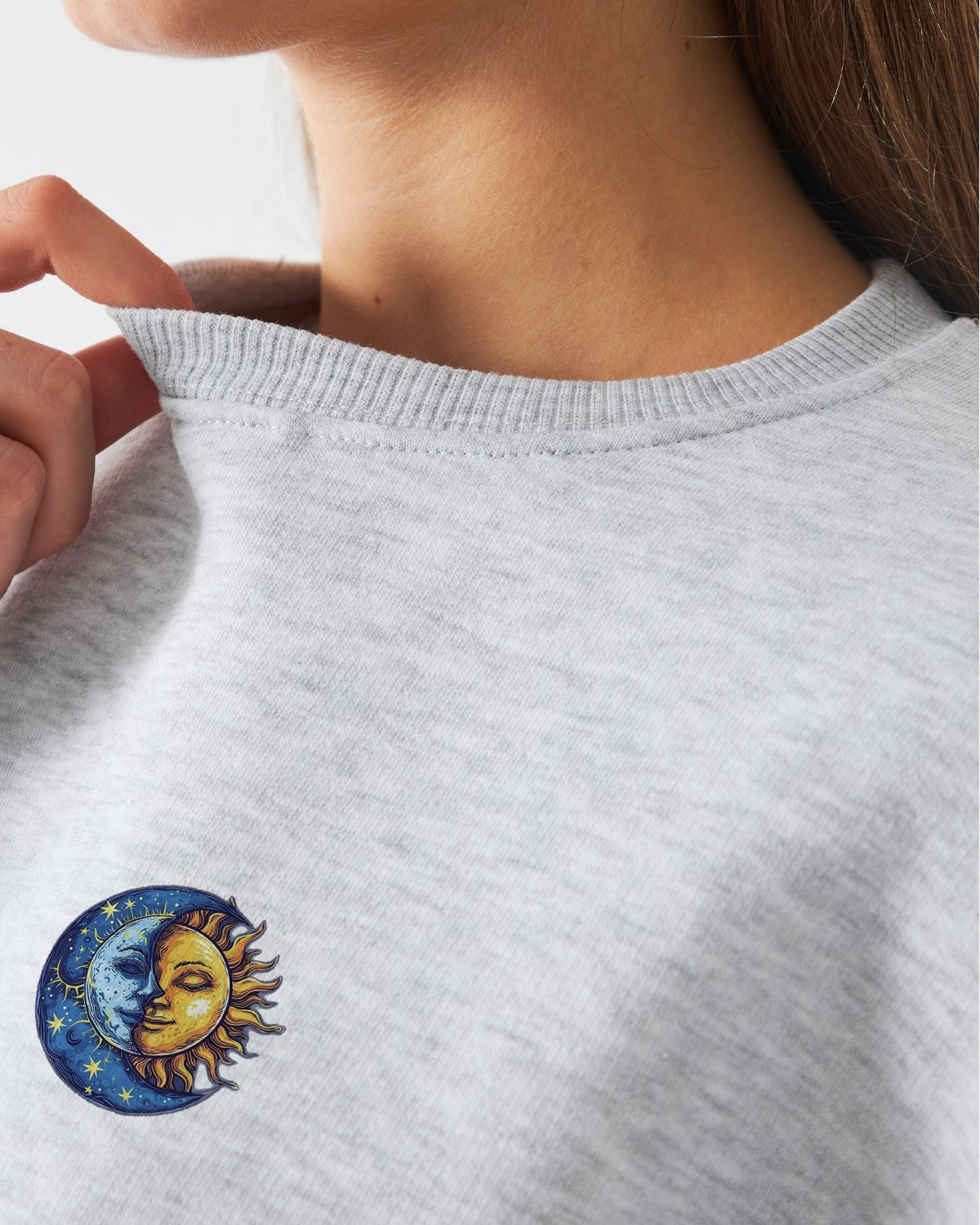 Kadın Oversize Sweatshirt Sun & Moon Baskılı Gri Melanj – Bisiklet Yaka, 3 İplik Şardonlu Polar