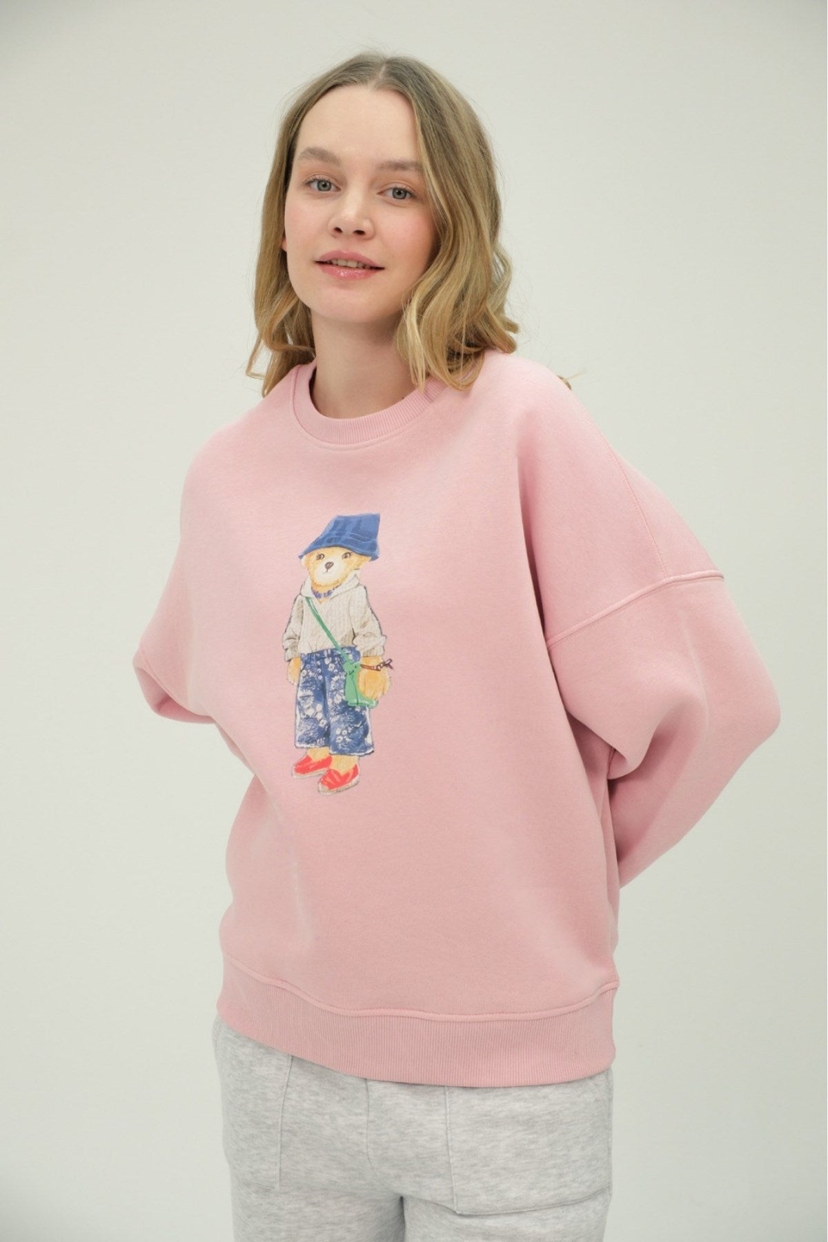 Kadın Teddy Ayıcık Baskılı Pembe 3 İplik Şardonlu Sweatshirt  Bisiklet Yaka, İçi Pamuklu
