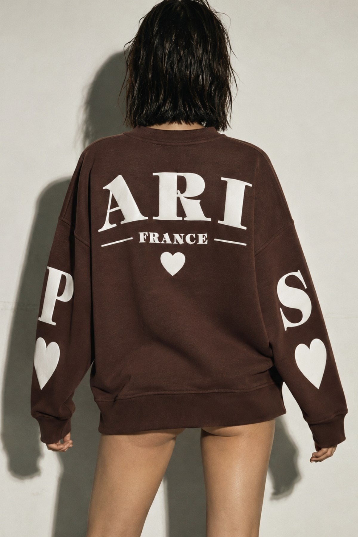 Kadın Oversize Sweatshirt Paris 3D Baskılı Kahverengi – Bisiklet Yaka, Kol ve Sırt Baskılı, 3 İplik