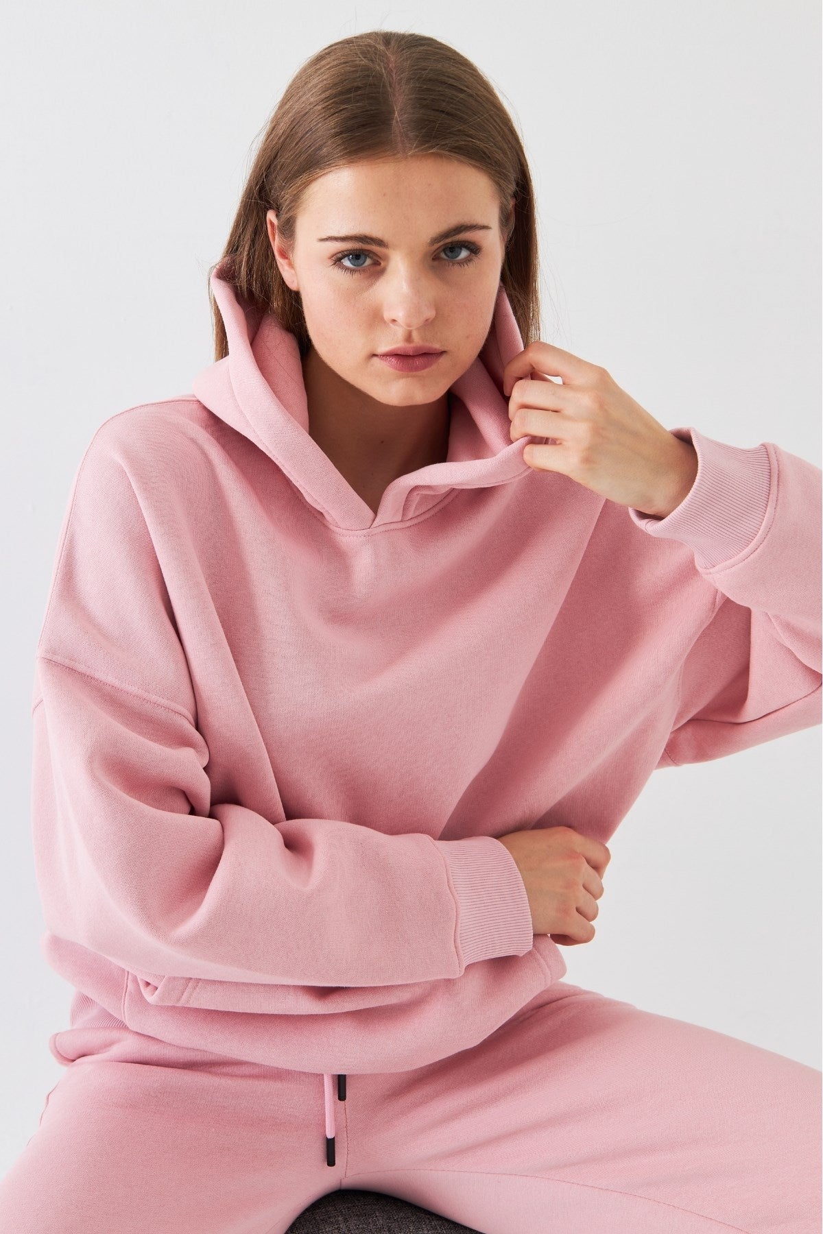 Oversize Unisex Sweatshirt Hoodie Pembe – Kapüşonlu, 3 İplik Şardonlu Polar, Kanguru Cepli, Basic
