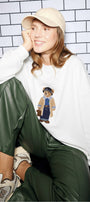 Kadın Oversize Sweatshirt Traveler Bear Baskılı Beyaz – Bisiklet Yaka, 3 İplik Şardonlu Polar