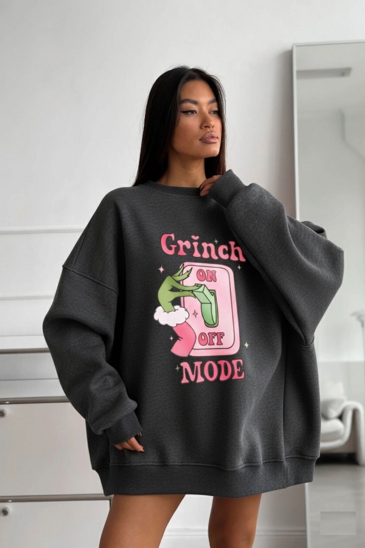 Kadın Oversize Sweatshirt Elbise Grinch Mode Baskılı Füme Melanj – Bisiklet Yaka, 3 İplik Polar