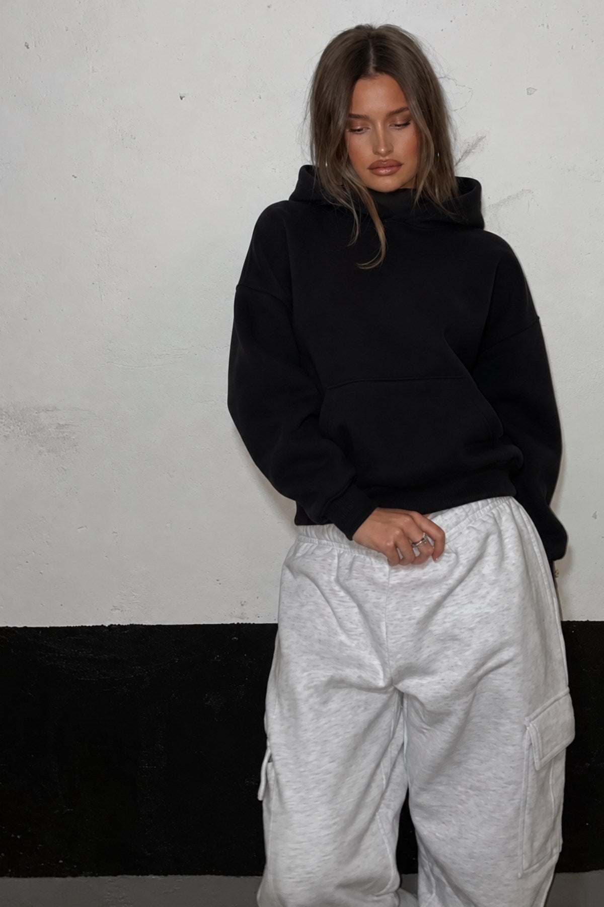 Kadın Oversize Hoodie Cry First Baskılı Siyah – Kapüşonlu, Kanguru Cepli, 3 İplik Şardonlu Polar