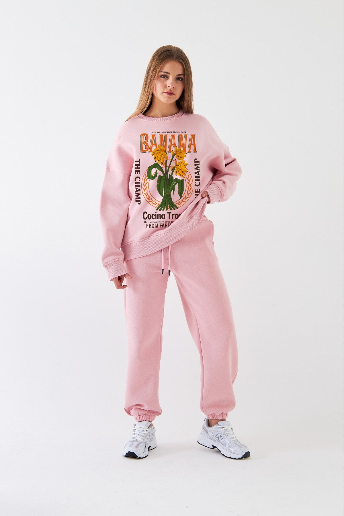 Kadın Oversize Sweatshirt Banana Tropical Baskılı Pembe – Bisiklet Yaka, 3 İplik Şardonlu Polar