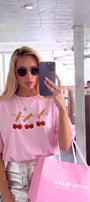 Kadın Oversize Tişört Cherry Mood Baskılı Pembe – Bisiklet Yaka, Rahat Kalıp, %100 Pamuk