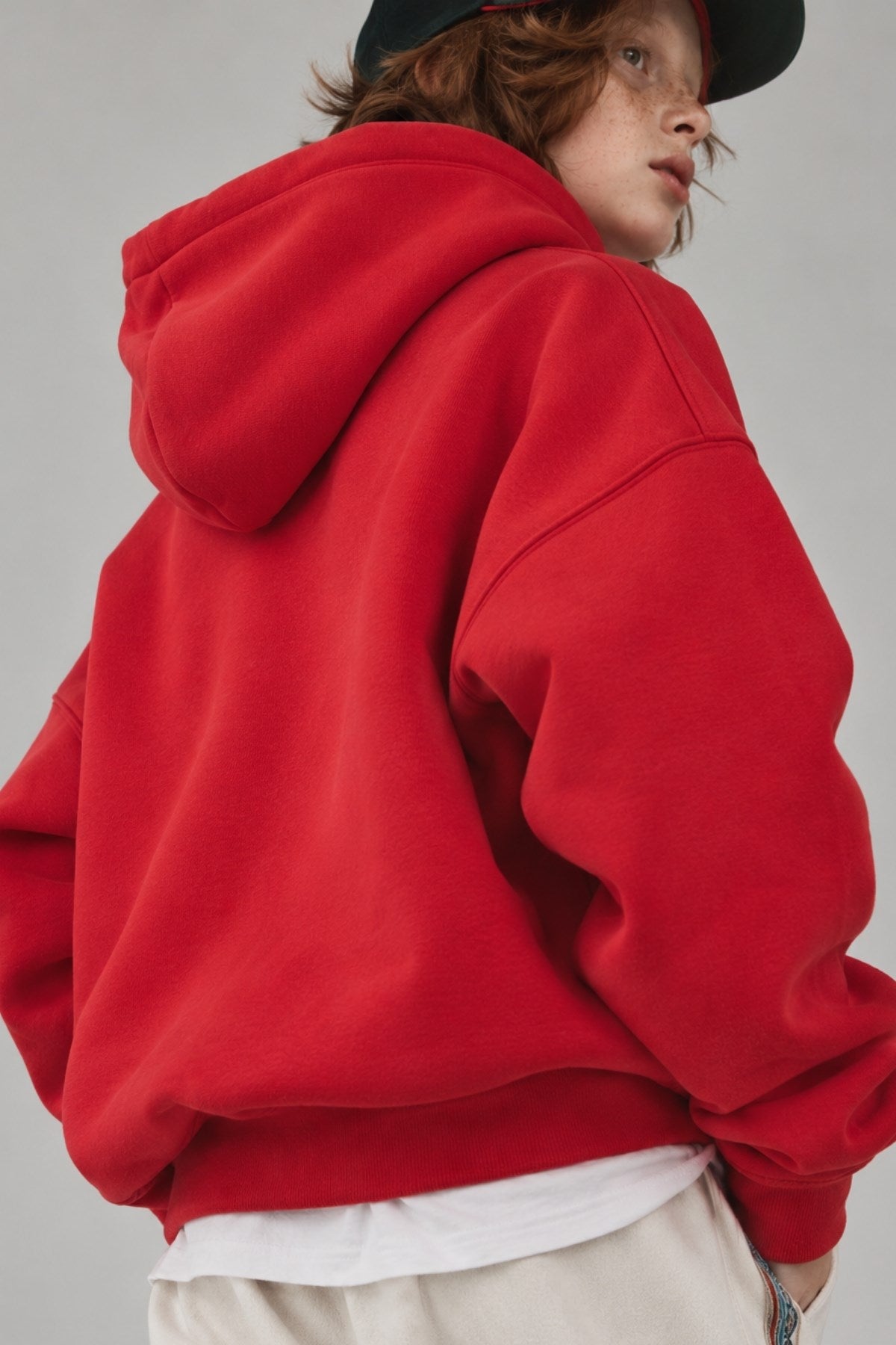Erkek Çocuk Oversize Basic Hoodie Sweatshirt Kırmızı – Kapüşonlu, Kanguru Cepli, 3 İplik Polar