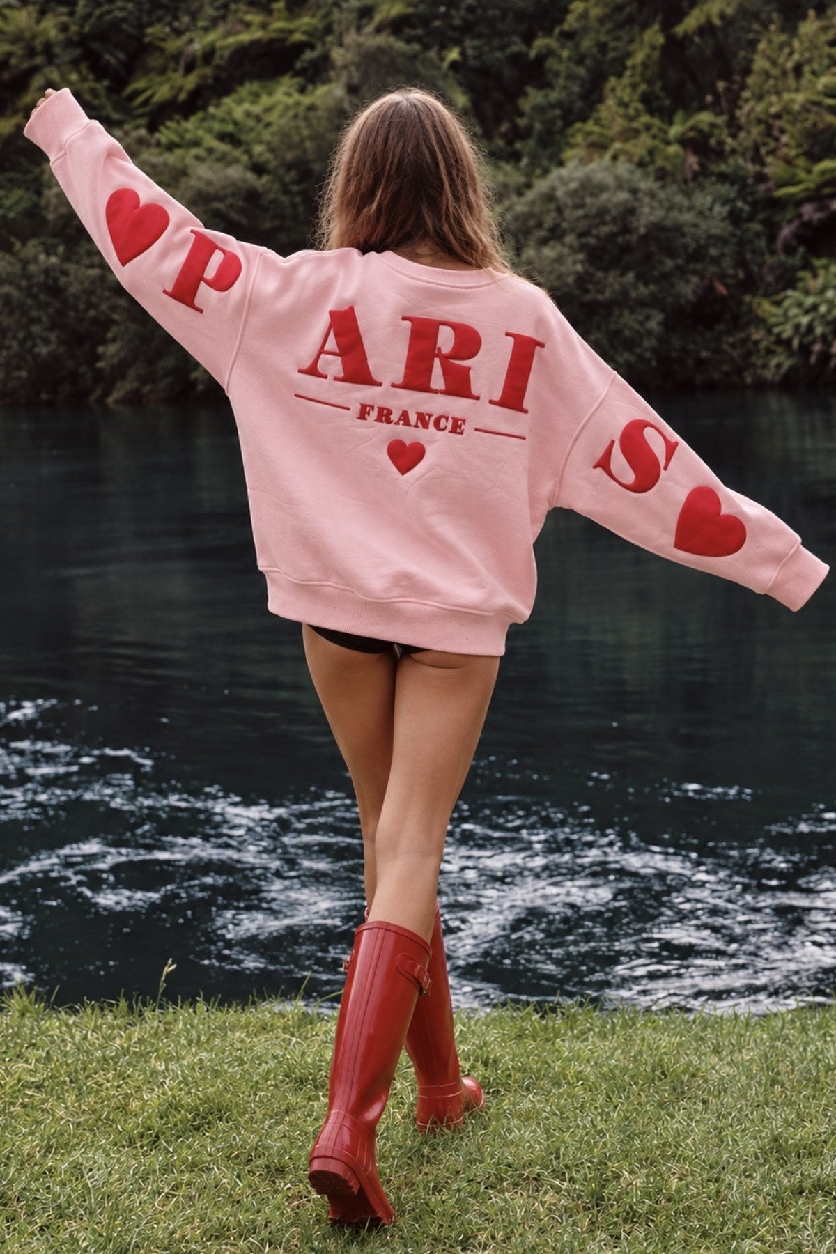 Kadın Oversize Sweatshirt Paris 3D Baskılı Pembe – Bisiklet Yaka, Kol ve Sırt Baskılı, 3 İplik