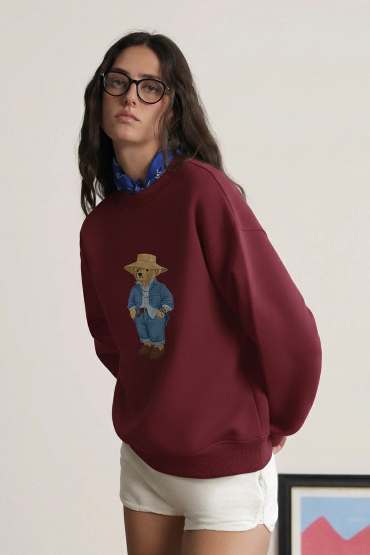 Kadın Oversize Sweatshirt Ranch Bear Baskılı Bordo – Bisiklet Yaka, 3 İplik Şardonlu Polar