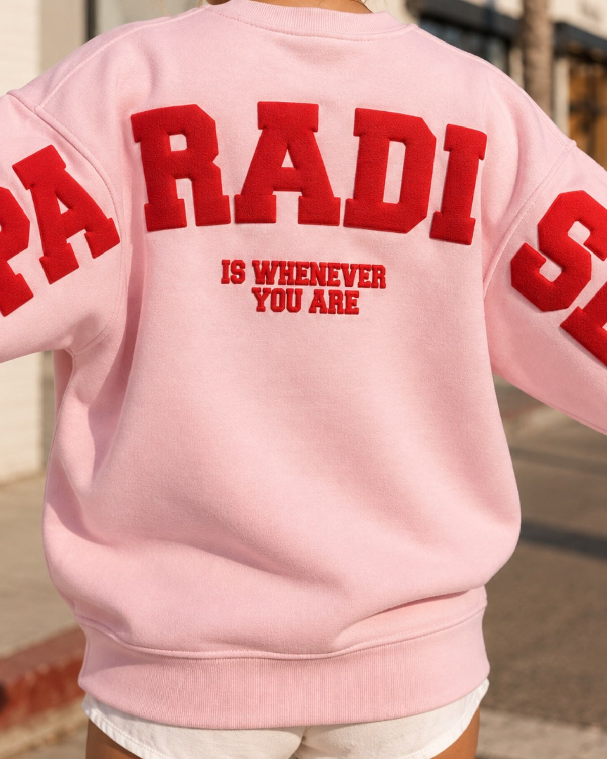 Kadın Oversize Sweatshirt Paradise Varsity Kabartma Baskılı Pembe – Bisiklet Yaka, 3 İplik Şardonlu Polar