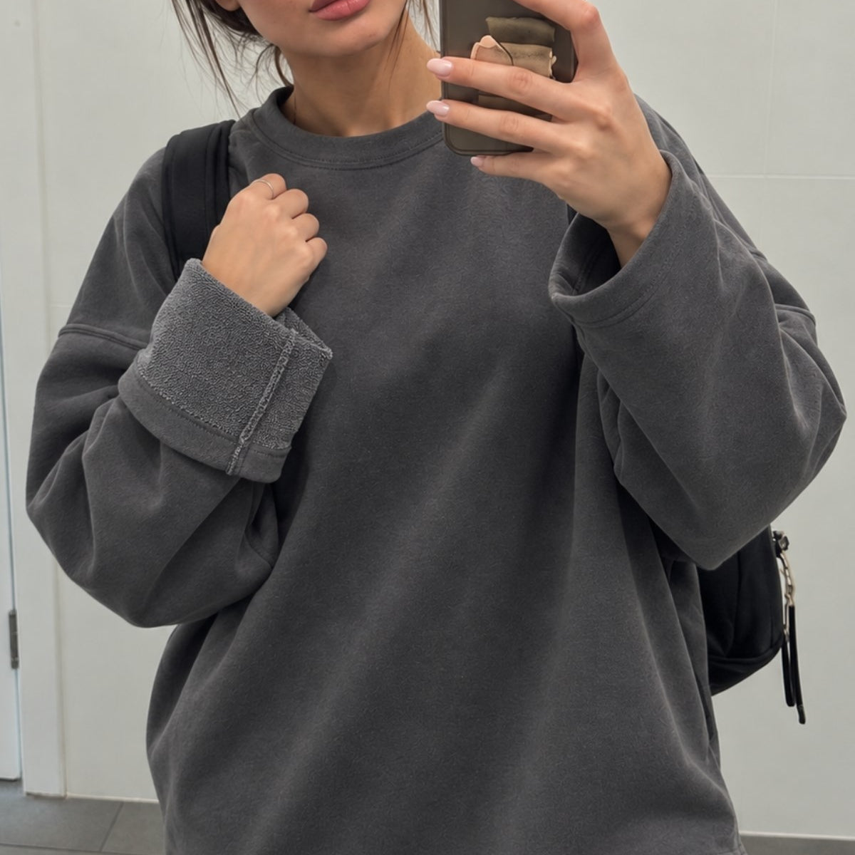 Kadın Relaxed Fit Sweatshirt Basic Füme – Bisiklet Yaka, 3 İplik Şardonsuz, Düşük Omuz, Geniş Kol
