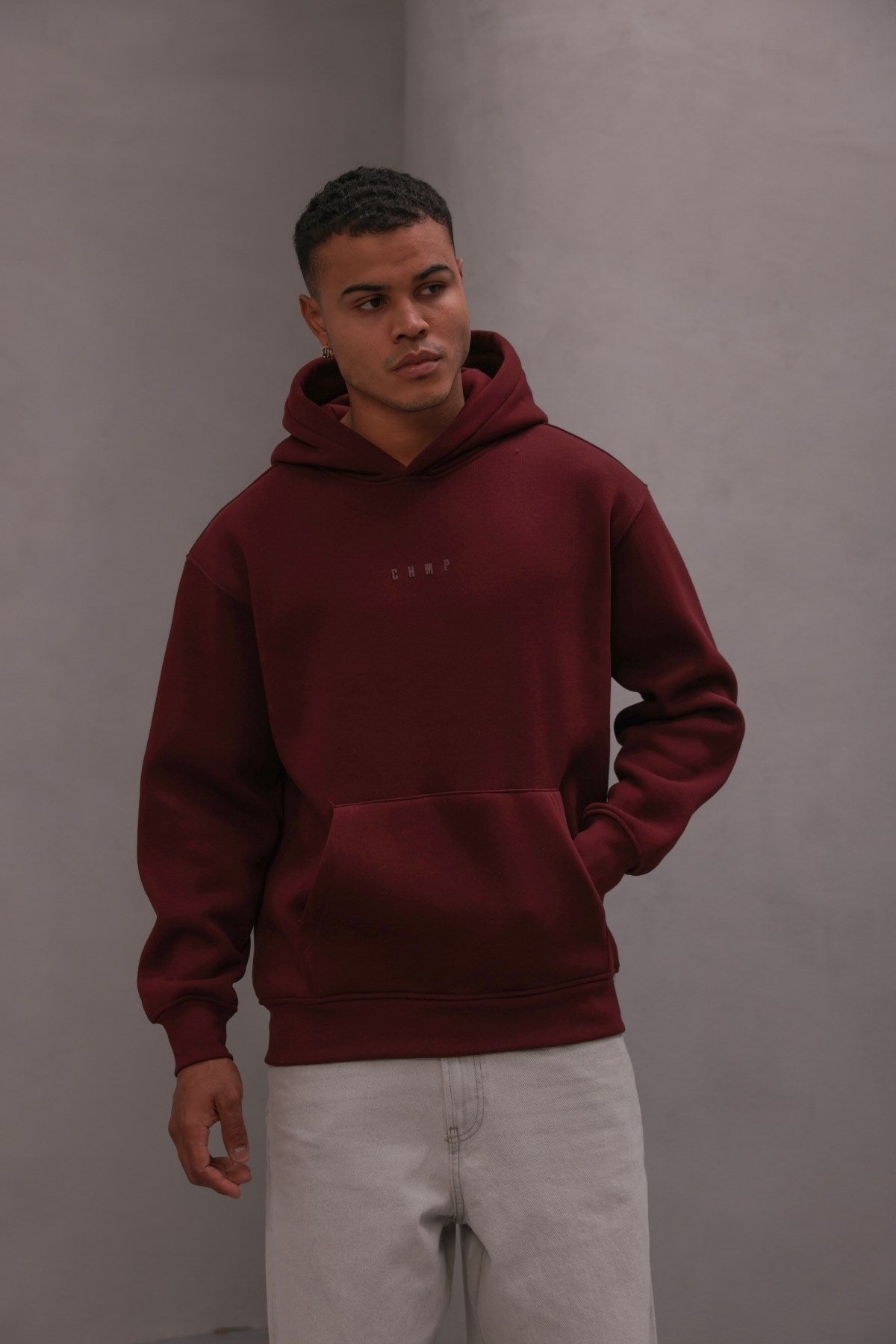 Erkek Oversize Sweatshirt Hoodie CHMP Yazlı Baskılı Bordo – Kapüşonlu, 3 İplik Polar, Kanguru Cepli