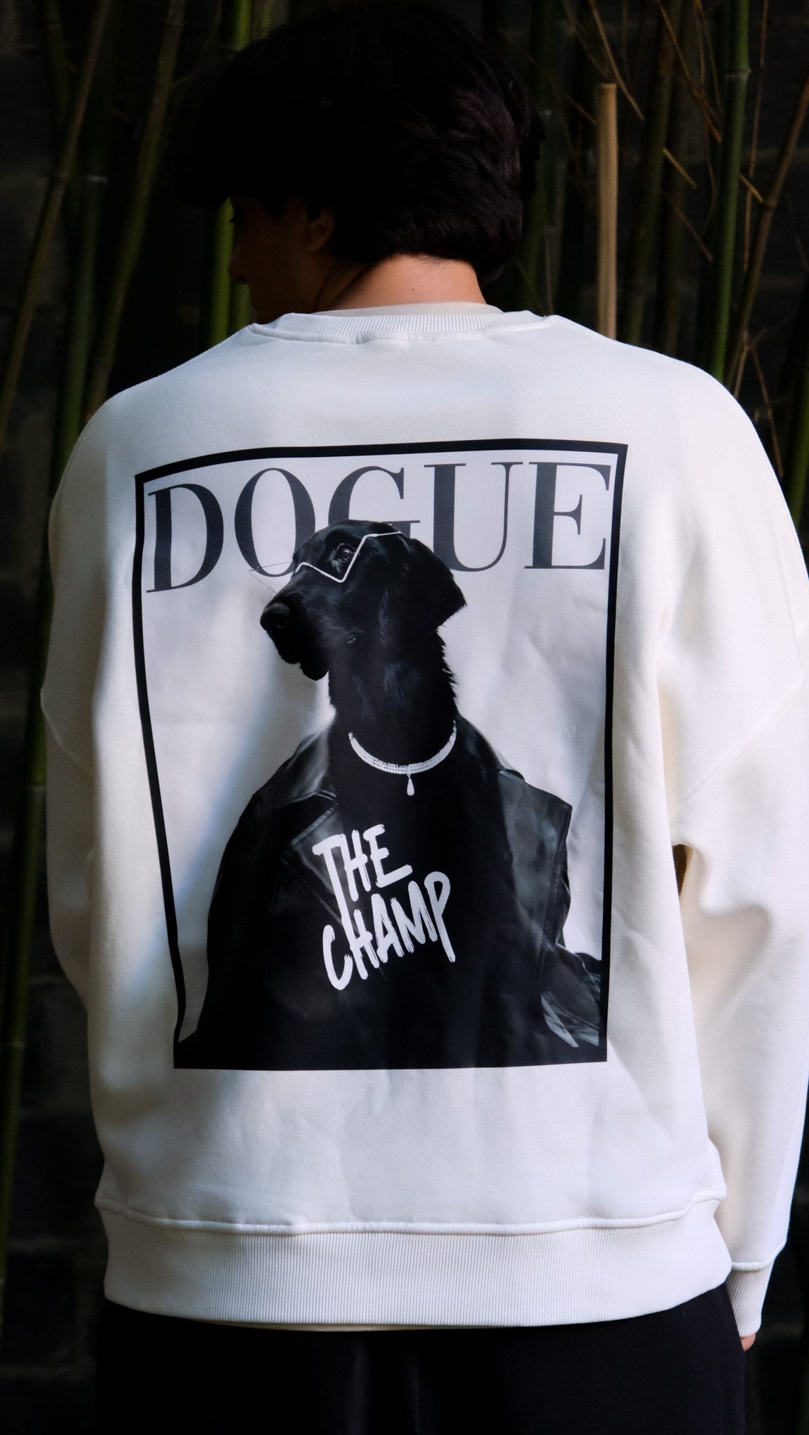 Unisex Oversize Sweatshirt Hound Portrait Baskılı Beyaz – Bisiklet Yaka, 3 İplik Şardonlu Polar