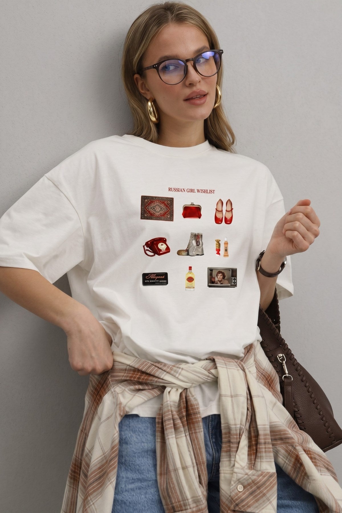 Kadın Oversize Tişört Turkish Girl Wishlist Baskılı Beyaz – Bisiklet Yaka, Rahat Kalıp, %100 Pamuk