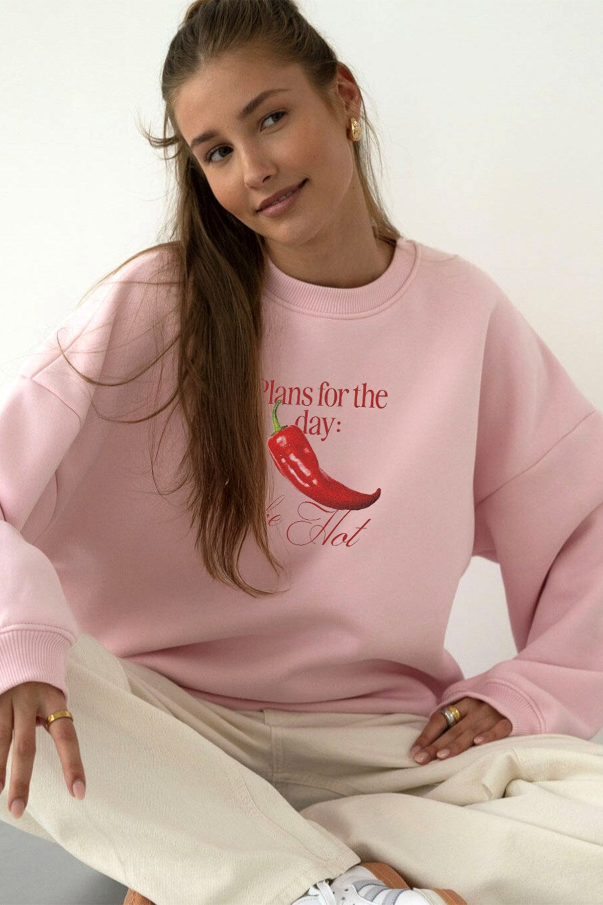 Kadın Oversize Sweatshirt Be Hot Baskılı Pembe – Bisiklet Yaka, 3 İplik Şardonlu Polar