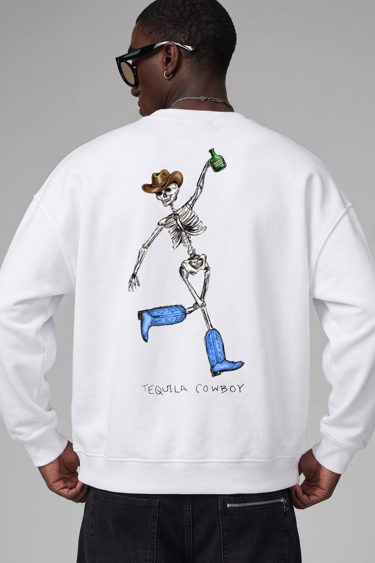 Erkek Oversize Sweatshirt Western Spirit Baskılı Beyaz – Bisiklet Yaka, 3 İplik Şardonlu Polar