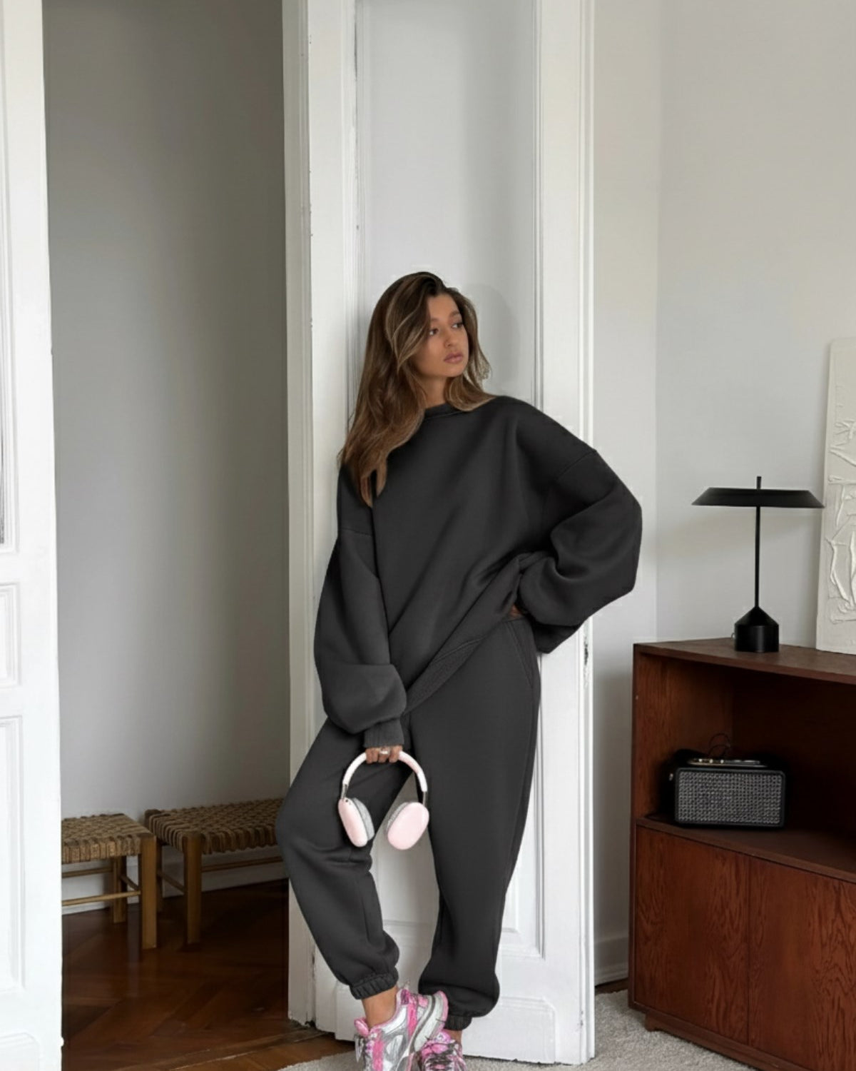Kadın Oversize Sweat Elbise Eşofman Takımı Basic Füme – Bisiklet Yaka, Lastikli Paça, 3 İplik Polar