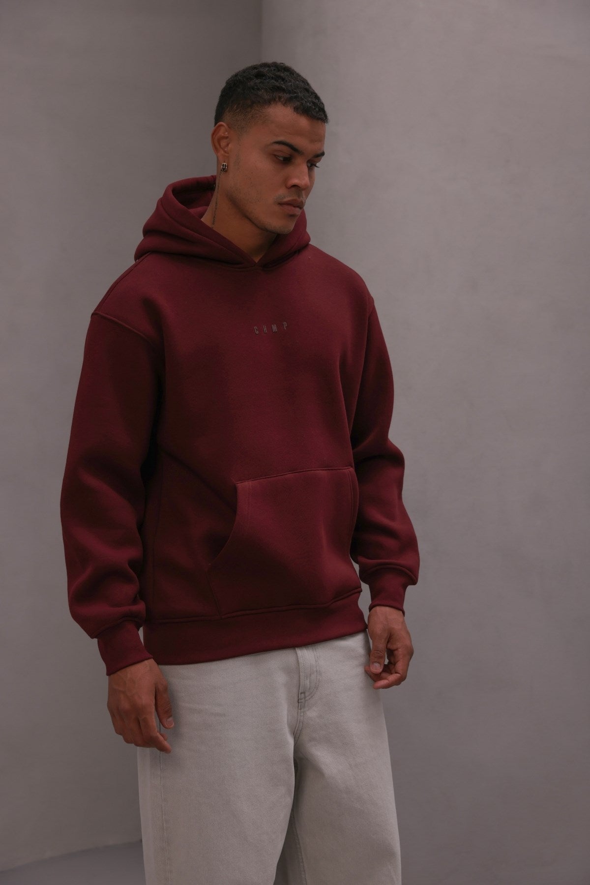 Erkek Oversize Sweatshirt Hoodie CHMP Yazlı Baskılı Bordo – Kapüşonlu, 3 İplik Polar, Kanguru Cepli