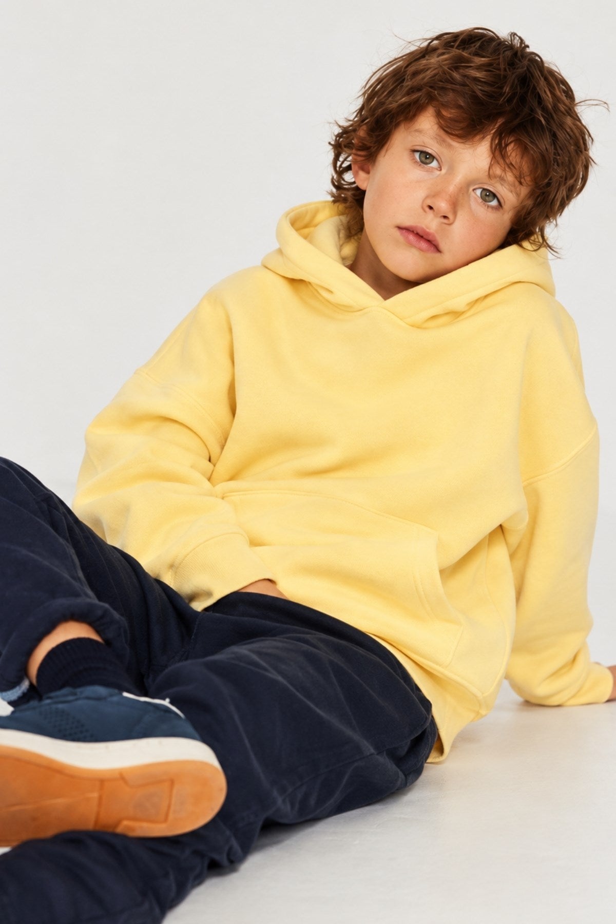 Erkek Çocuk Oversize Basic Hoodie Sweatshirt Sarı – Kapüşonlu, Kanguru Cepli, 3 İplik Polar