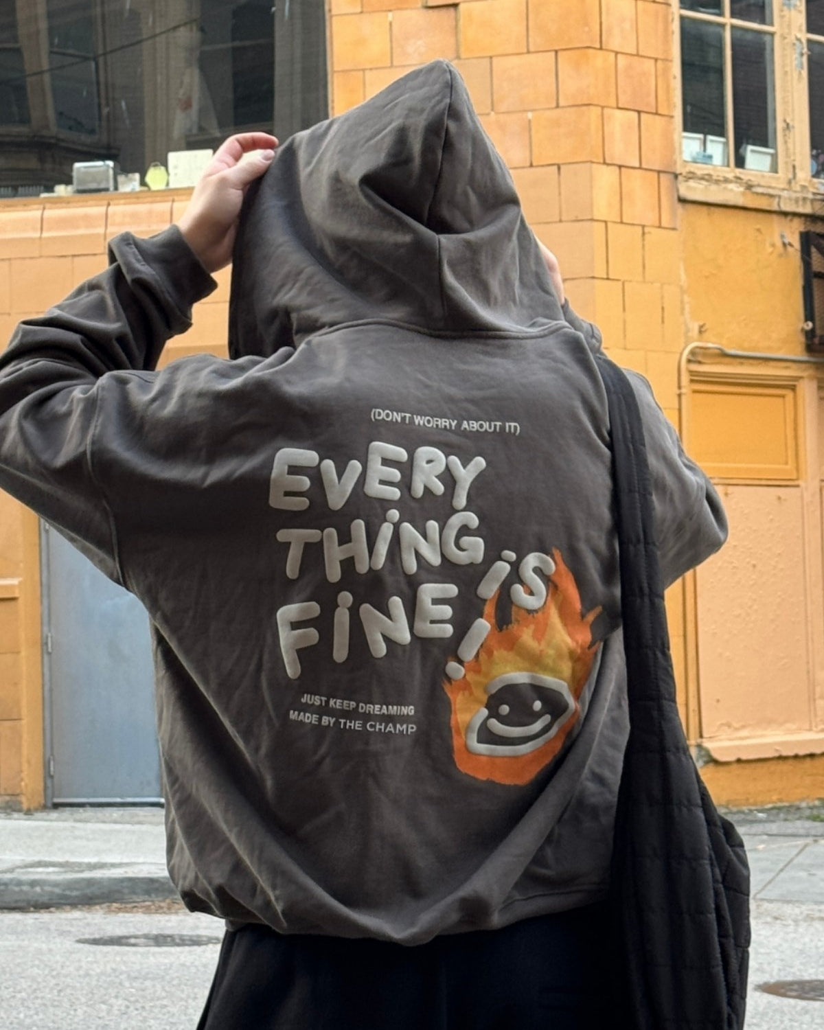 Every Thing Is Fine Baskılı Unisex  Füme Kapüşonlu Sweatshirt – 3 İplik Şardonlu Kumaş
