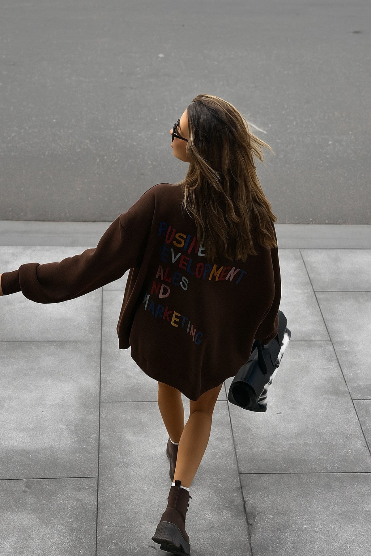 Kadın Oversize Sweatshirt Elbise Color Pop Baskılı Kahverengi – Bisiklet Yaka,3 İplik Şardonlu Polar