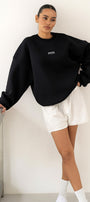 Kadın Oversize Sweatshirt AMORE Siyah – Bisiklet Yaka, 3 İplik Şardounlu Polar