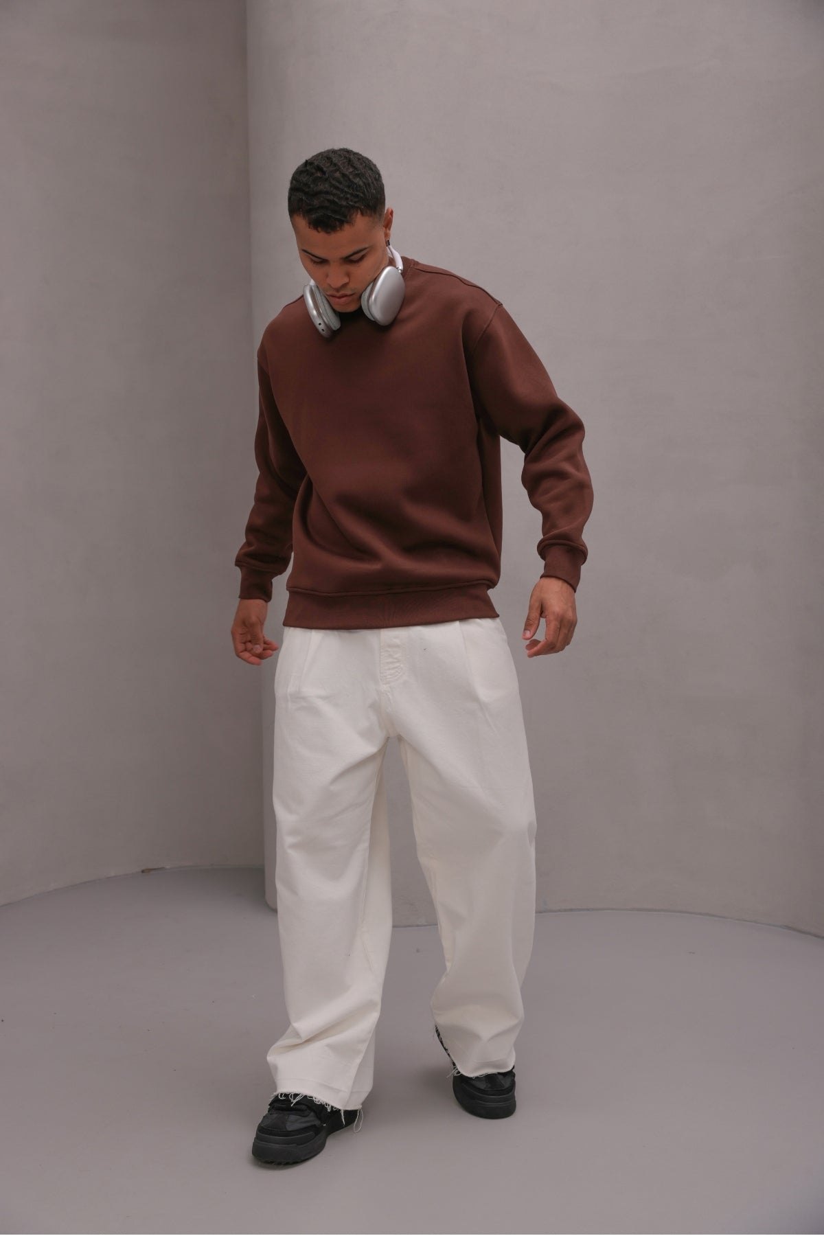 Erkek Oversize Sweatshirt Basic Kahverengi – Bisiklet Yaka, 3 İplik Şardonlu Polar