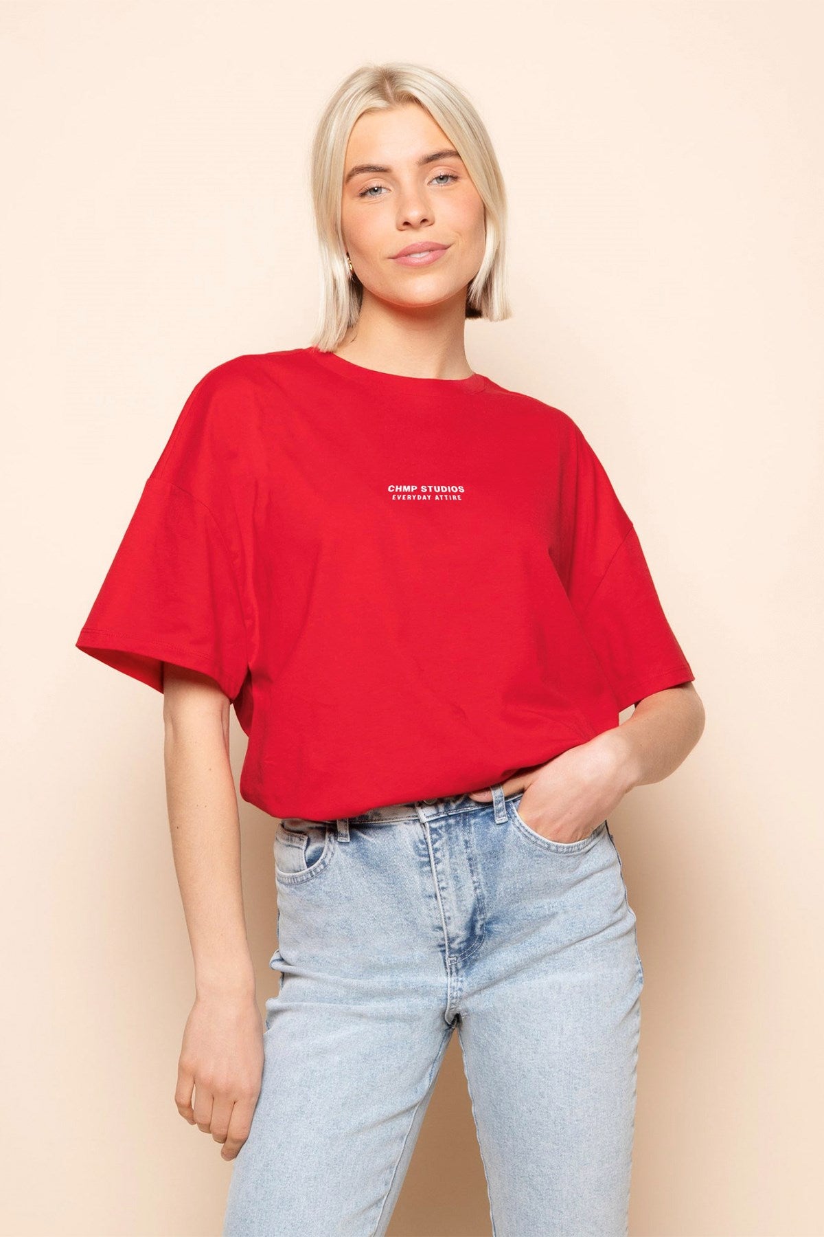 Kadın Oversize Tişört CHMP STUDIOS Baskılı Kırmızı – Bisiklet Yaka, %100 Pamuk Compact Süprem 24/1