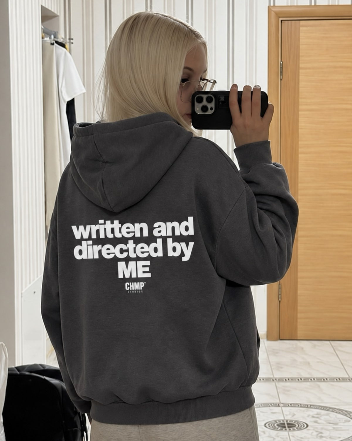Kadın Oversize Hoodie Written & Directed Baskılı Füme – Kapüşonlu, Sırt Baskılı, 3 İplik