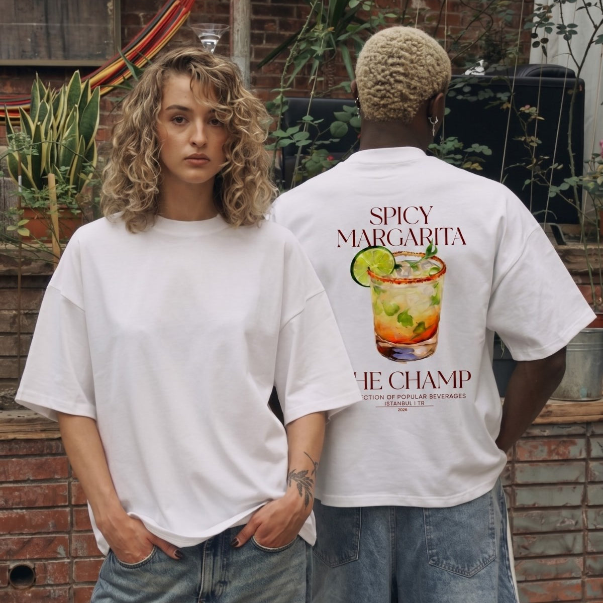 Unisex Oversize Tişört Spicy Margarita Baskılı Beyaz – Bisiklet Yaka, Rahat Kalıp, %100 Pamuk