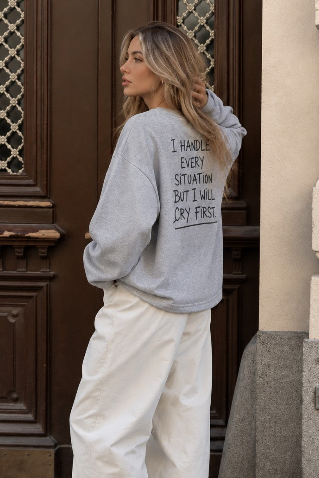 Kadın Relaxed Fit Sweatshirt Cry First Baskılı Gri Melanj – Bisiklet Yaka, 3 İplik Şardonsuz