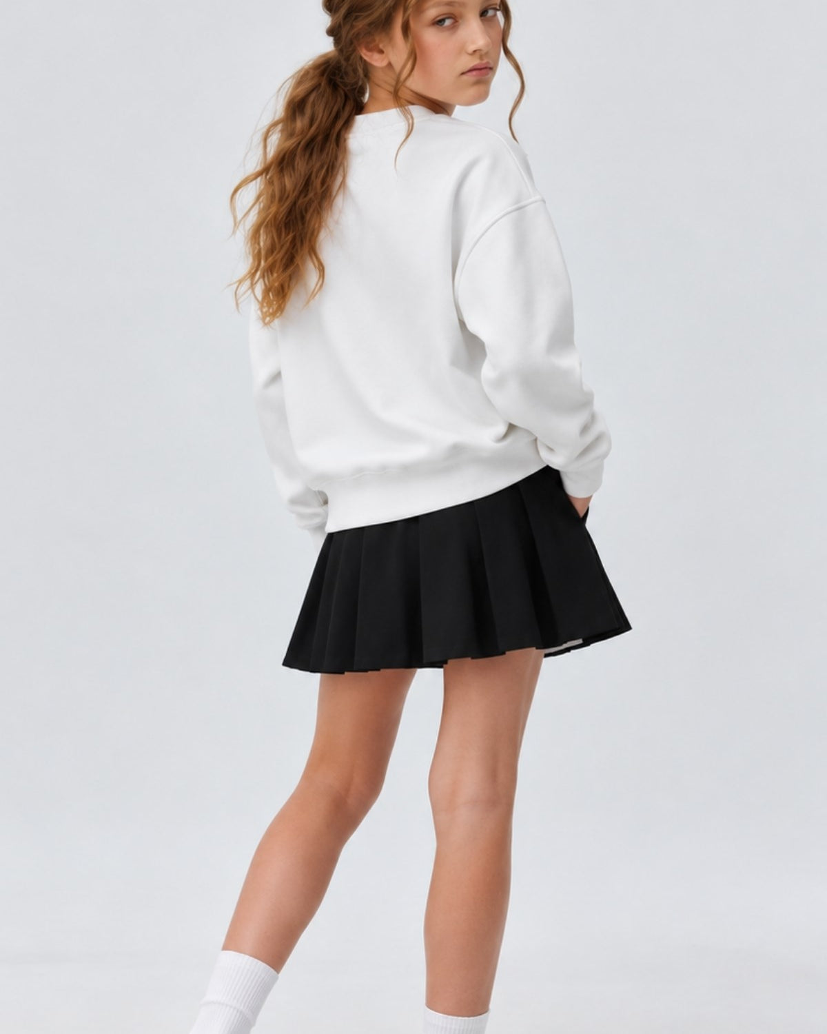 Kız Çocuk Oversize Sweatshirt Basic Beyaz – Bisiklet yaka, 3 iplik şardonlu polar