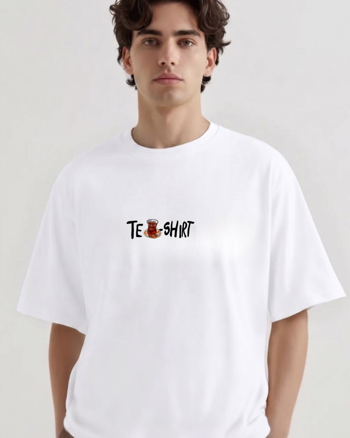 Erkek Oversize Tişört Tea-Shirt Baskılı Beyaz – Bisiklet Yaka, Rahat Kalıp, %100 Pamuk