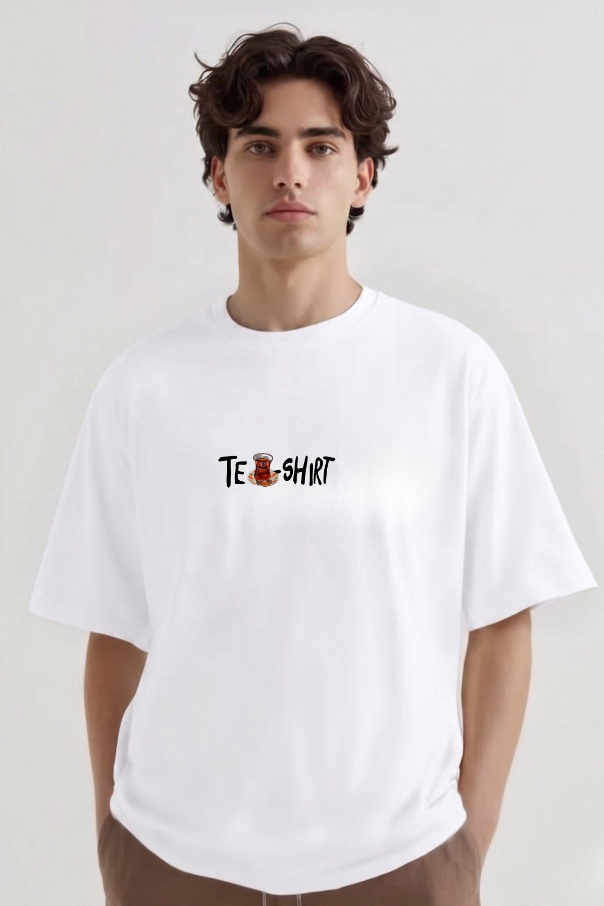Erkek Oversize Tişört Tea-Shirt Baskılı Beyaz – Bisiklet Yaka, Rahat Kalıp, %100 Pamuk