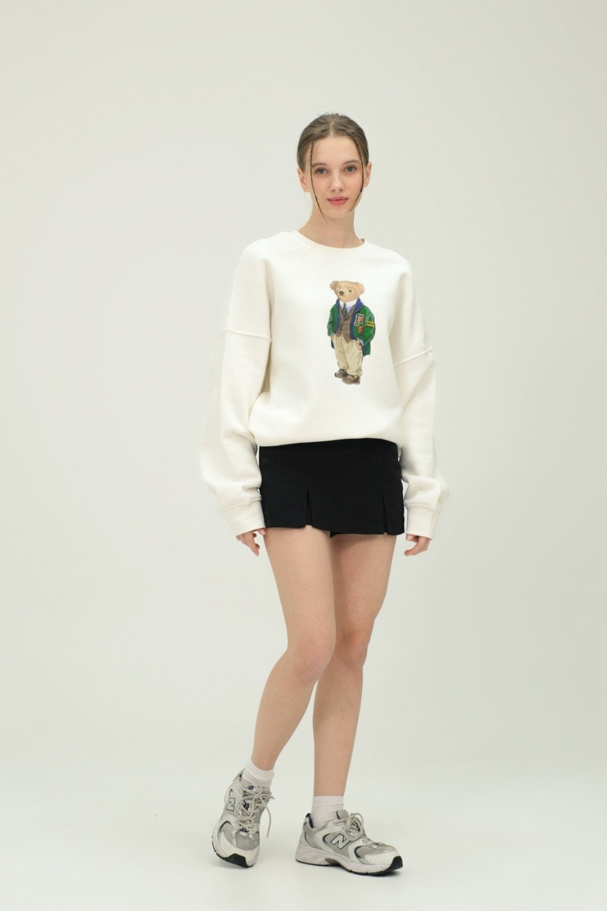 Kadın Ekru Teddy Ayıcık Baskılı 3 İplik Şardonlu Sweatshirt – Bisiklet Yaka, Rahat Kalıp