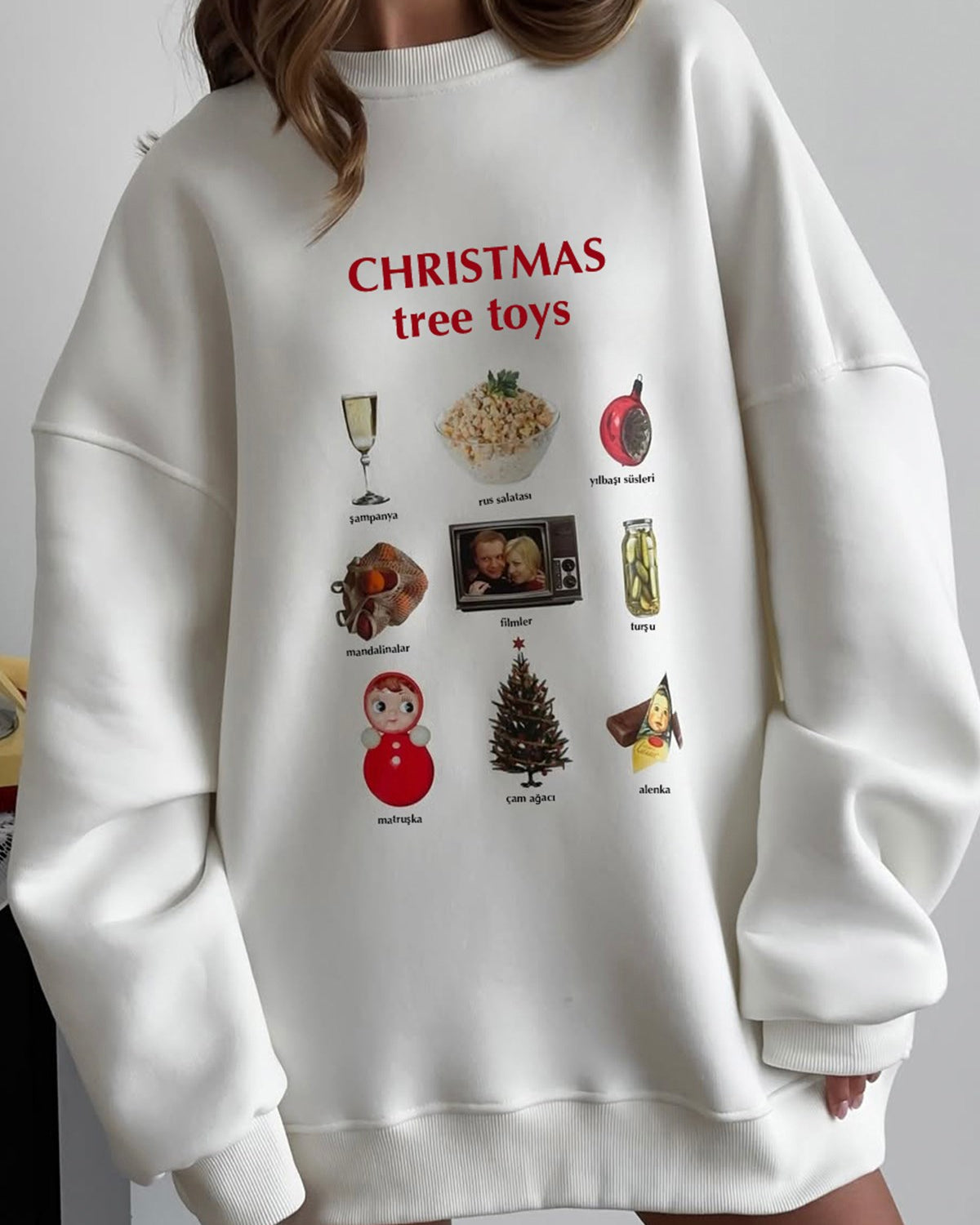 Kadın Oversize Sweatshirt Elbise Christmas Toys Baskılı Beyaz – Bisiklet Yaka, 3 İplik Polar