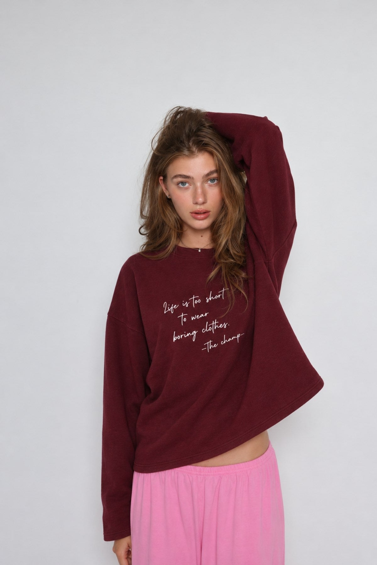 Kadın Relaxed Fit Sweatshirt Life Is Too Short Baskılı Bordo – Bisiklet Yaka, 3 İplik Şardonsuz