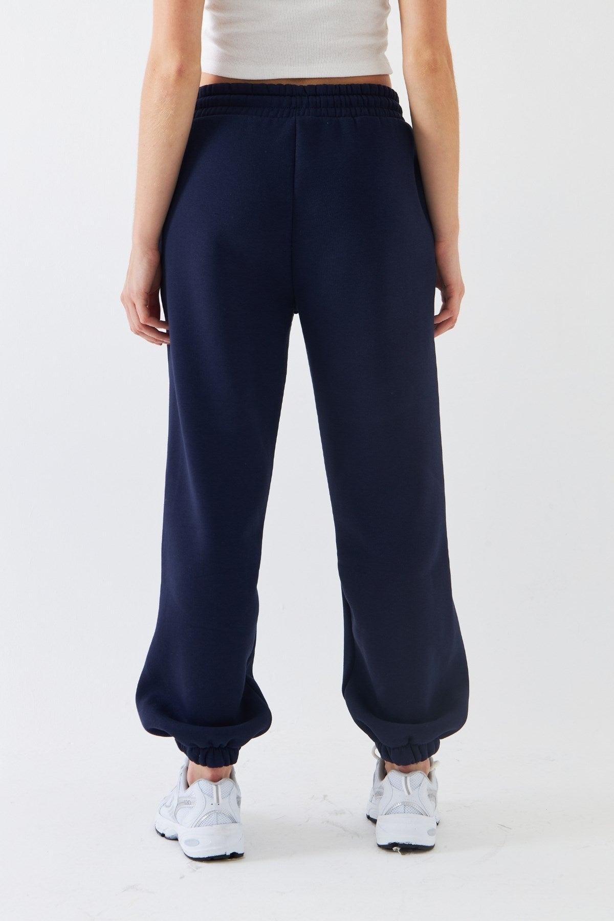 Oversize Unisex Eşofman Altı Lacivert – 3 İplik Şardonlu, Paça-Bel Lastikli, Cepli, Rahat Kesim