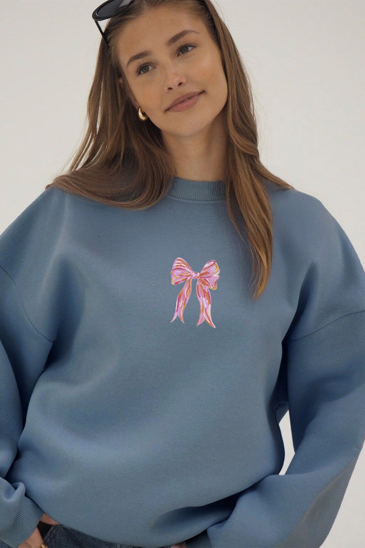Kadın Oversize Sweatshirt Pembe Kurdele Baskılı Marine – Bisiklet Yaka, 3 İplik Şardonlu Polar