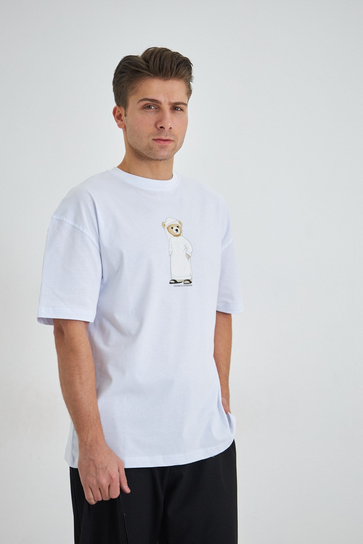 Unisex Special Edition Ayıcık Baskılı Beyaz Tişört Çift Kombini