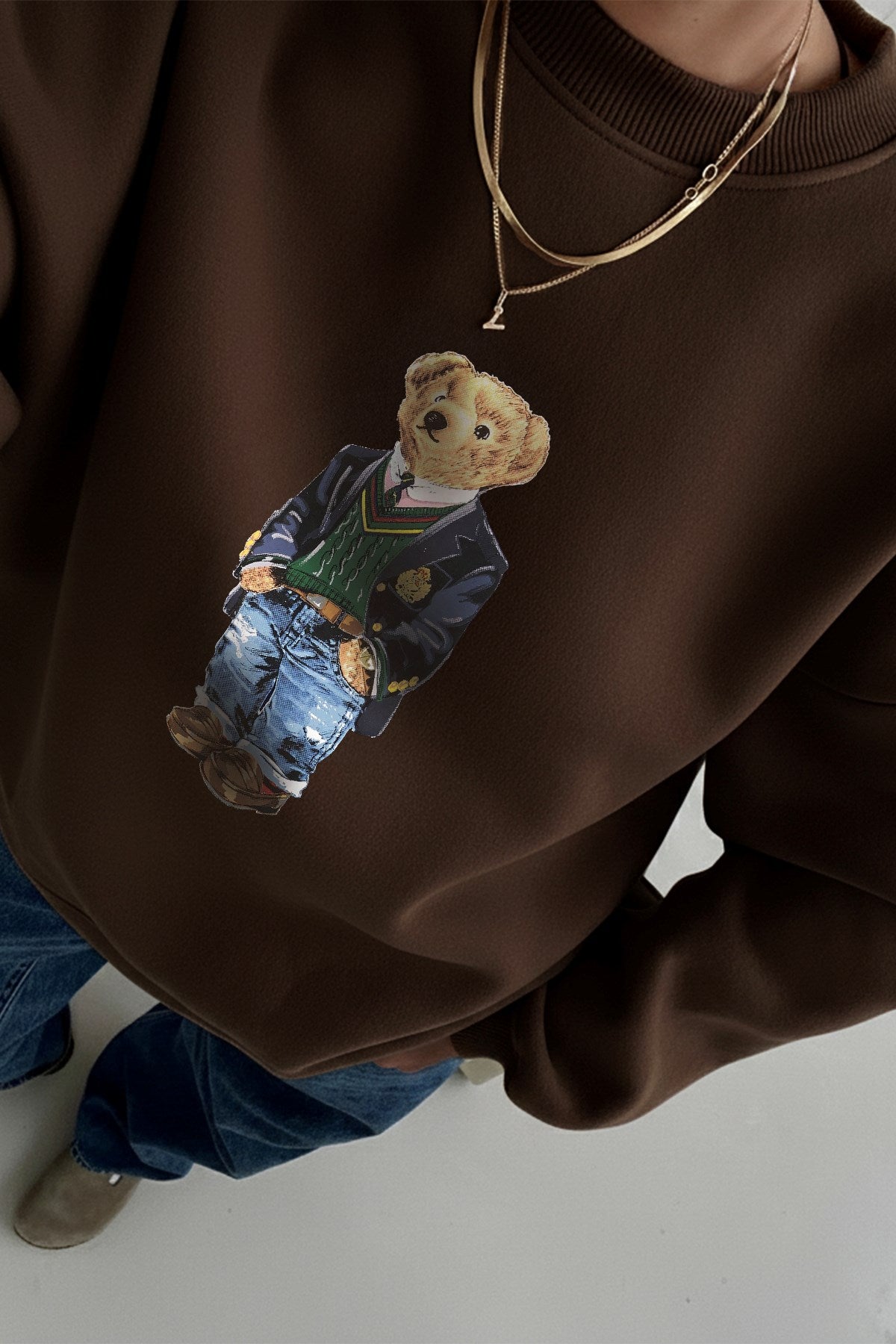 Kadın Oversize Sweatshirt Ivy Bear Baskılı Kahverengi – Bisiklet Yaka, 3 İplik Şardonlu