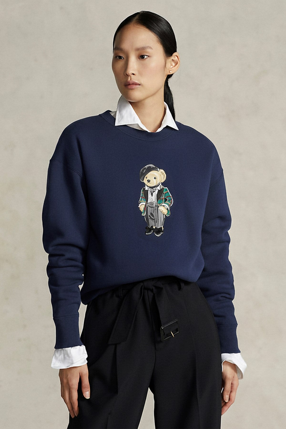 Kadın Oversize Sweatshirt Parisian Bear Baskılı Lacivert – Bisiklet Yaka, 3 İplik Şardonlu 