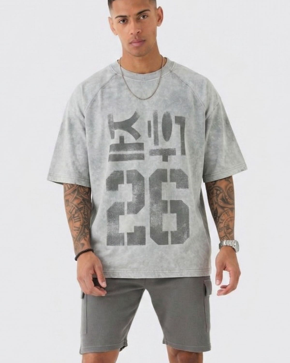 Erkek Oversize Tişört Code 26 Baskılı Gri Yıkamalı –Premium Vintage Özel Kumaş