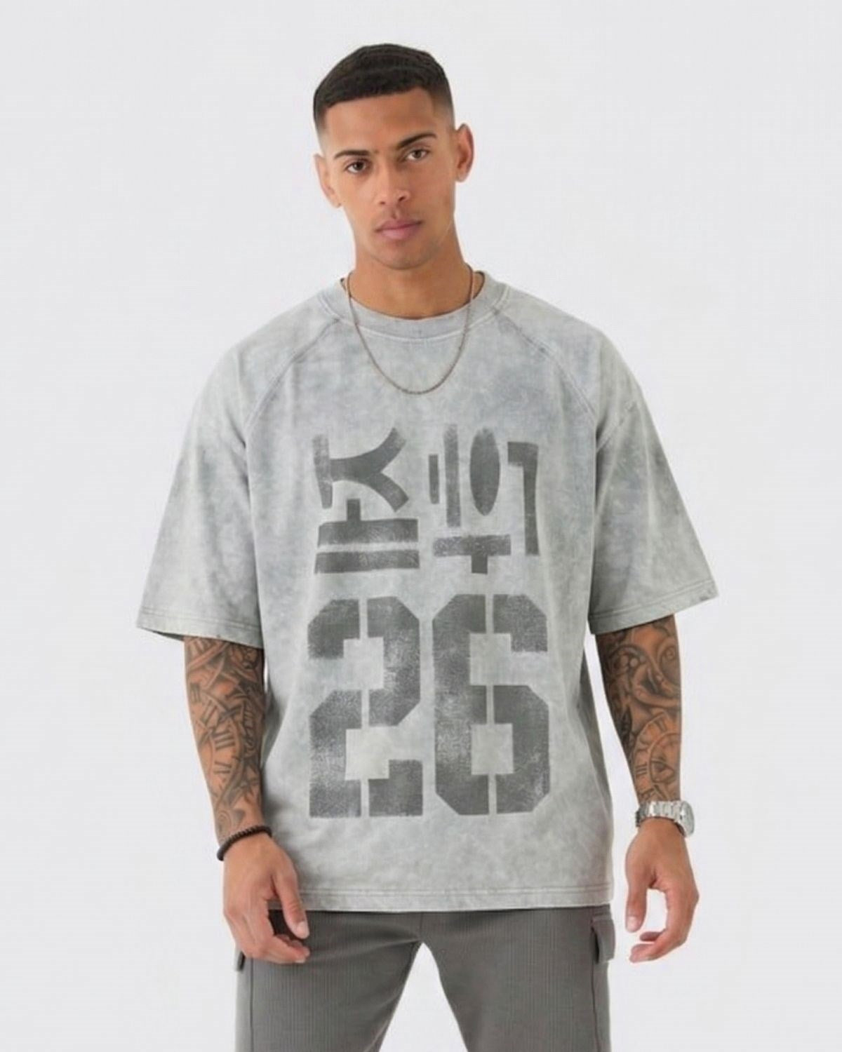 Erkek Oversize Tişört Code 26 Baskılı Gri Yıkamalı –Premium Vintage Özel Kumaş