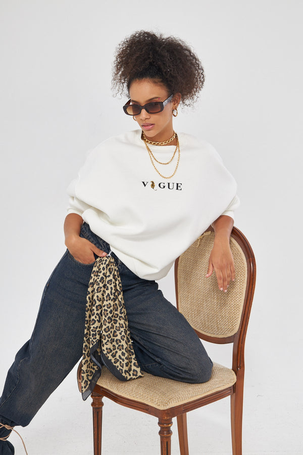 Vogue Yazı Baskılı Bisiklet Yaka İçi Polar Oversize Kesim Unisex Beyaz Sweatshirt