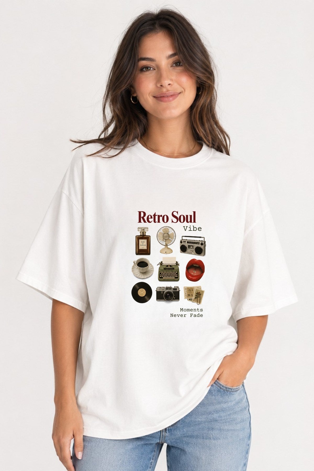 Kadın Oversize Tişört Retro Soul Vibe Baskılı Beyaz – Bisiklet Yaka, Rahat Kalıp, %100 Pamuk