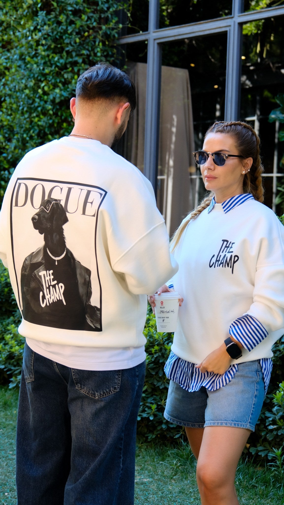 Unisex Oversize Sweatshirt Hound Portrait Baskılı Beyaz – Bisiklet Yaka, 3 İplik Şardonlu Polar