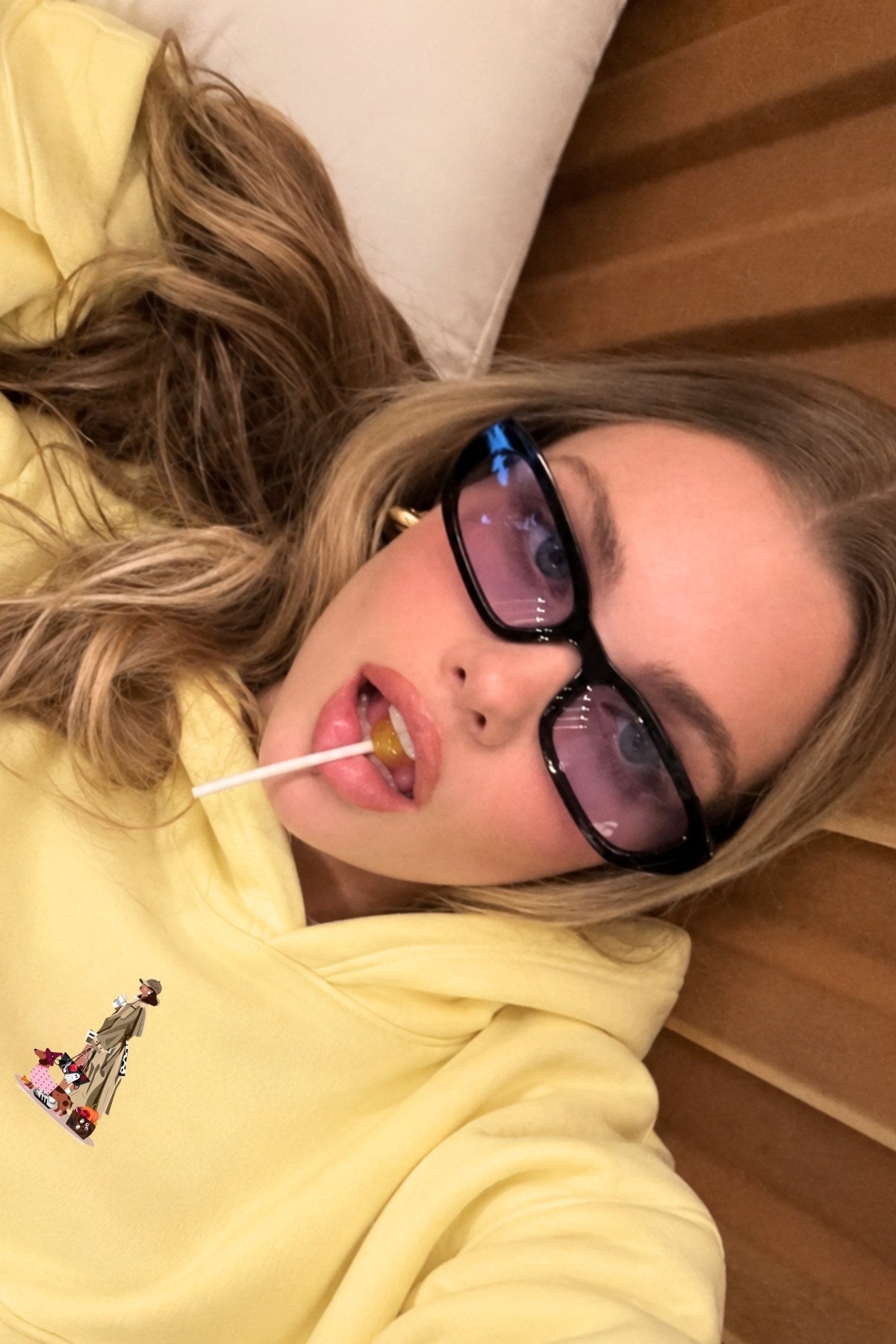 Kadın Oversize Hoodie City Walk Baskılı Sarı – Kapüşonlu, Kanguru Cepli, 3 İplik Polar