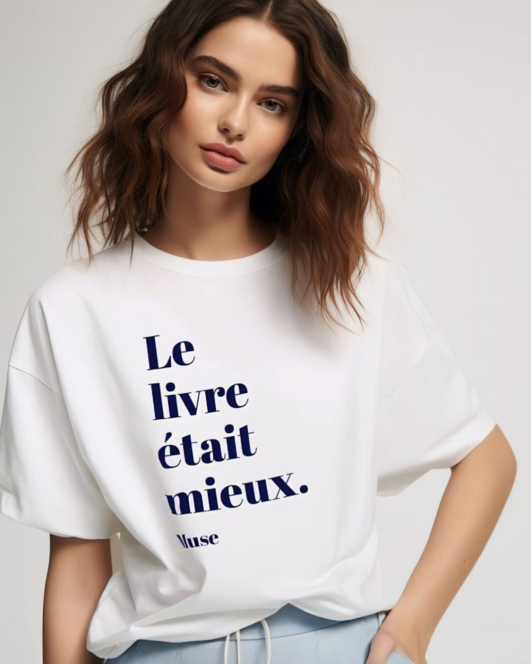 Le Livre Etait Mieus Yazılı Kadın Beyaz T-Shirt