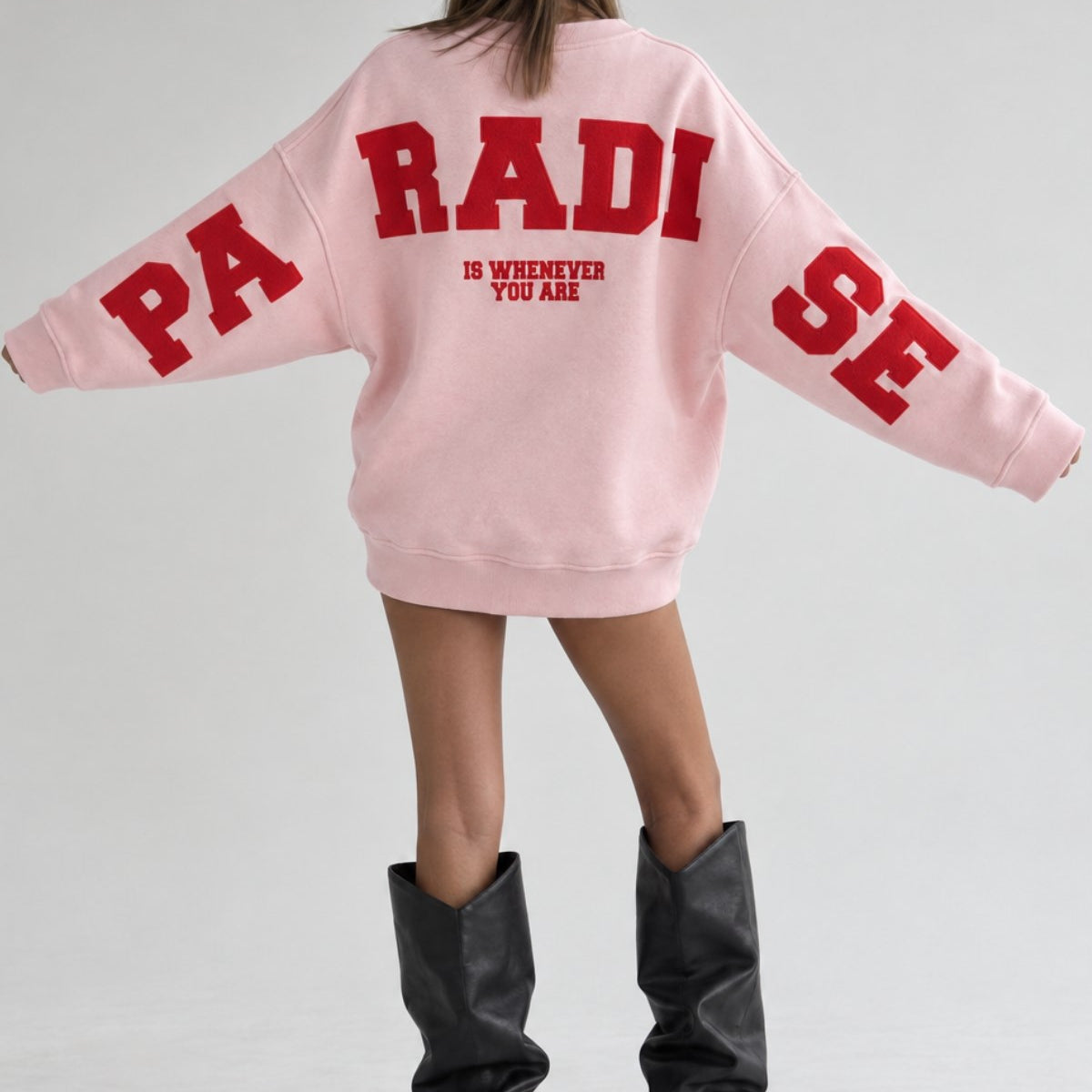 Kadın Oversize Sweatshirt Paradise Varsity Kabartma Baskılı Pembe – Bisiklet Yaka, 3 İplik Şardonlu Polar