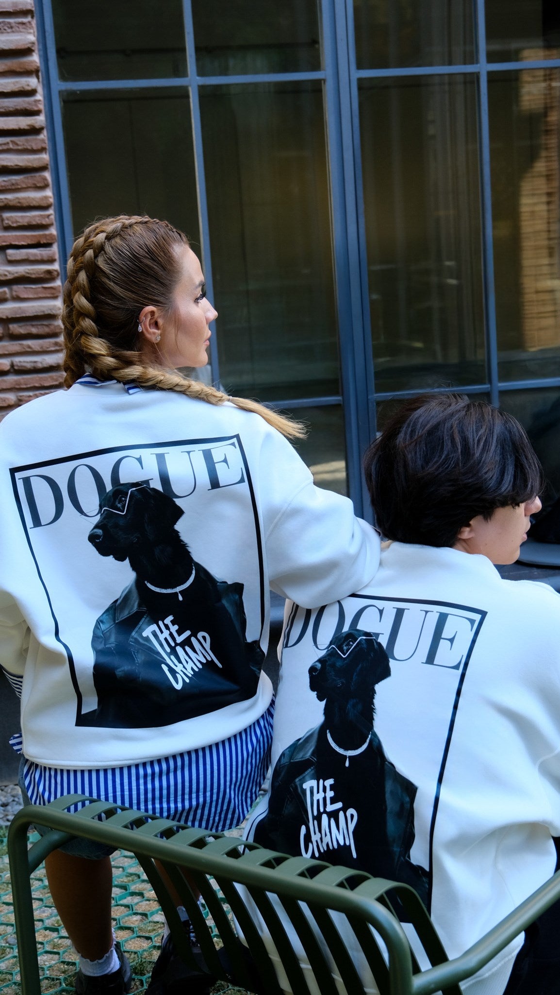 Unisex Oversize Sweatshirt Hound Portrait Baskılı Beyaz – Bisiklet Yaka, 3 İplik Şardonlu Polar